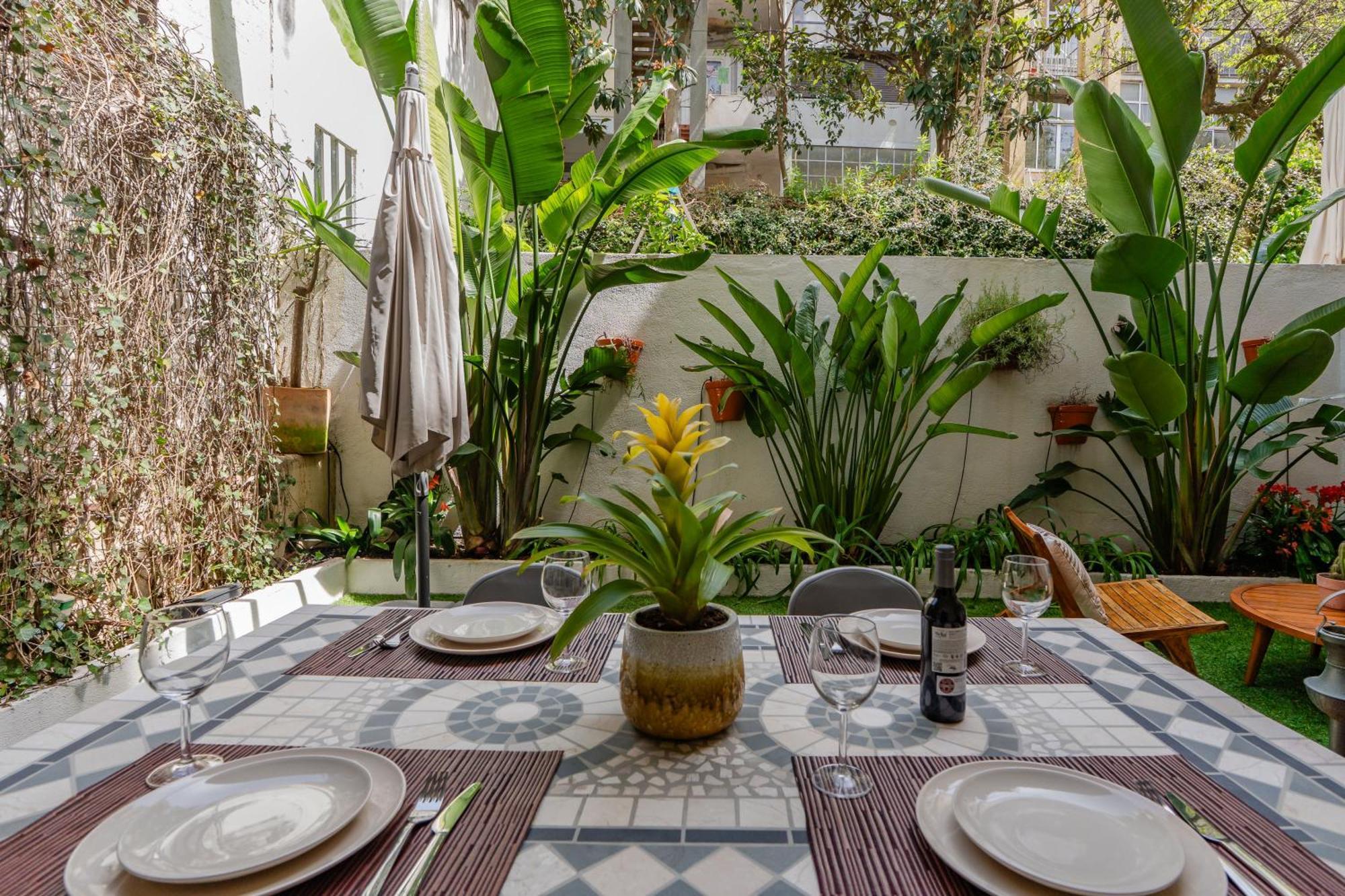 Lisbon Garden Retreat Apartment Exterior photo